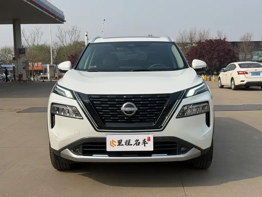 Nissan X-Trail — фото 10