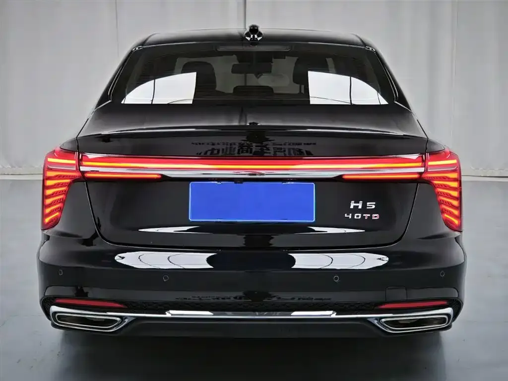 Hongqi H5 — фото 3