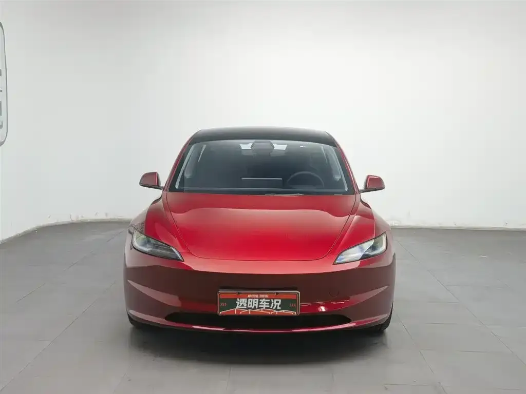 Tesla Model 3 — фото 7