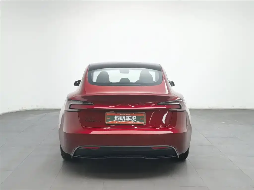 Tesla Model 3 — фото 3