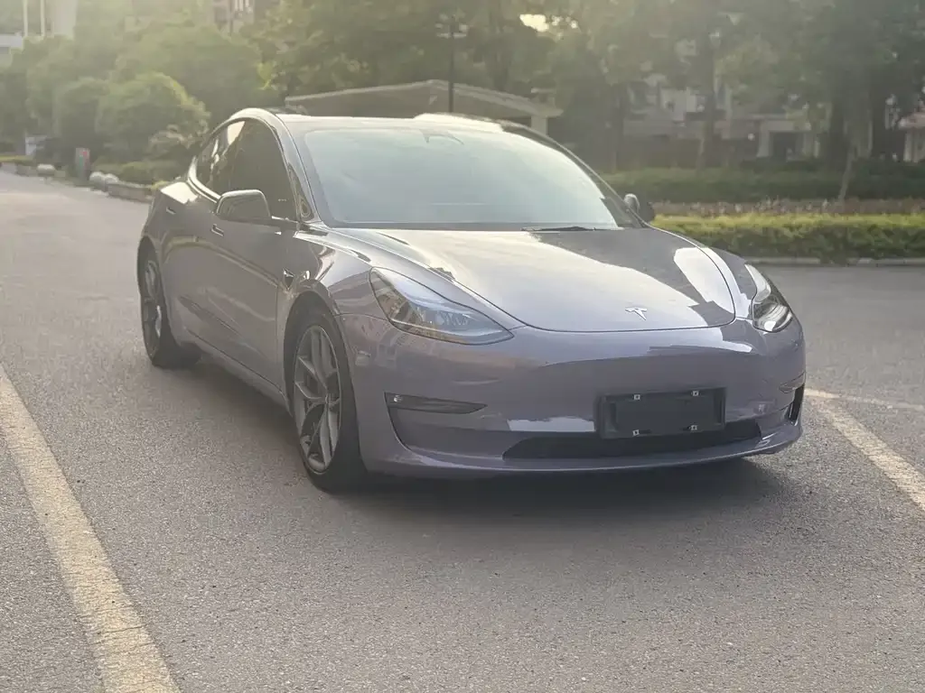 Tesla Model 3 — фото 8