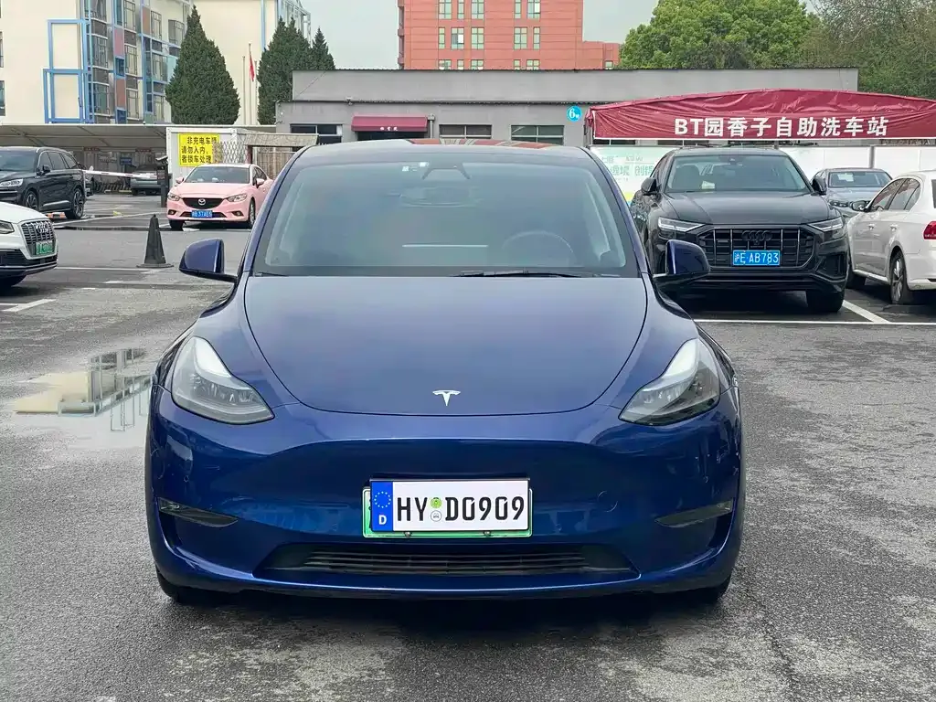Tesla Model Y — фото 7