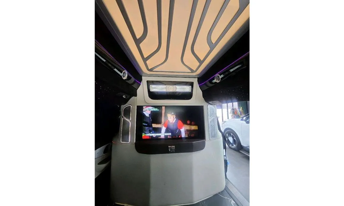 Kia Carnival 2025 из KR, фото 5
