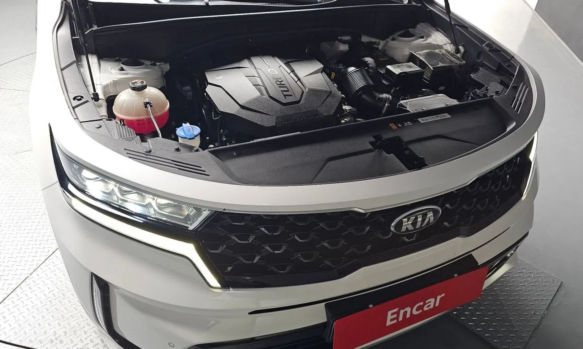 Kia Sorento — фото 9