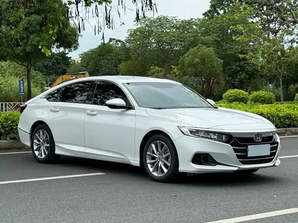 Honda Accord — фото 2