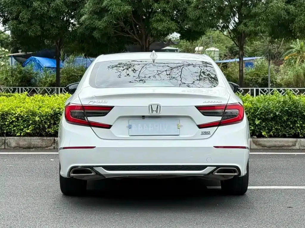 Honda Accord — фото 5