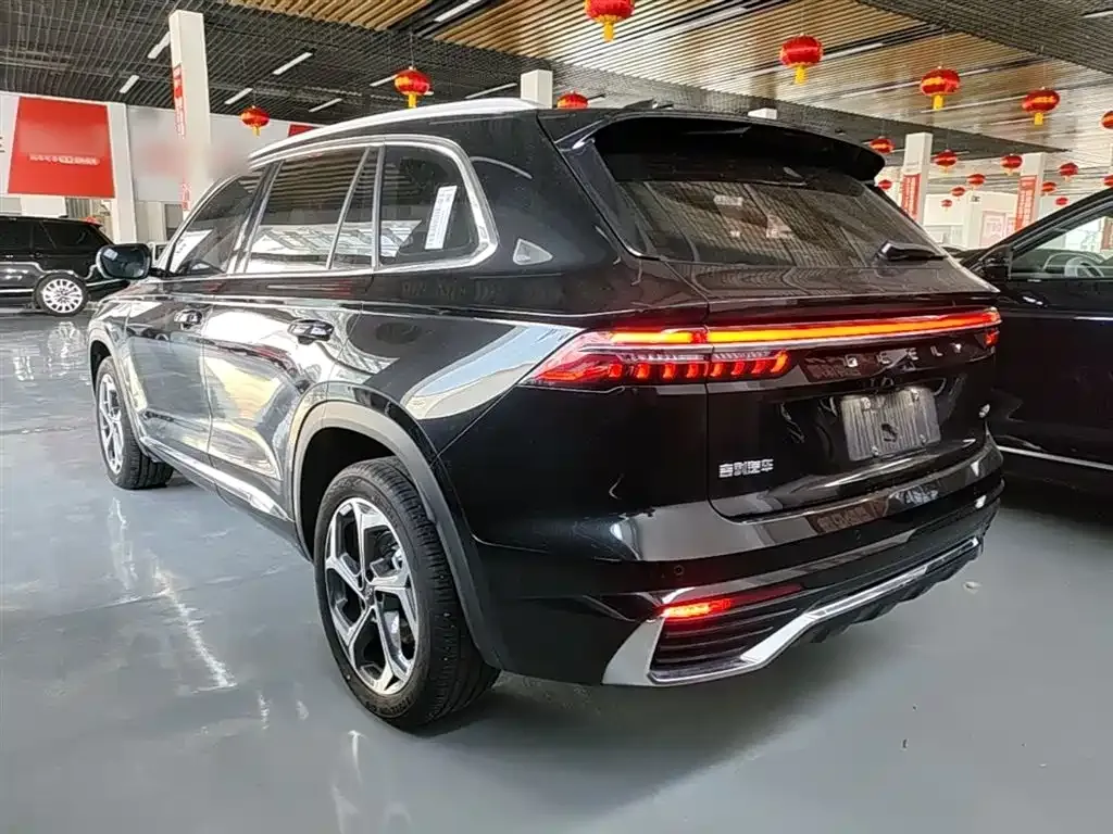 Geely Xingyue L — фото 4