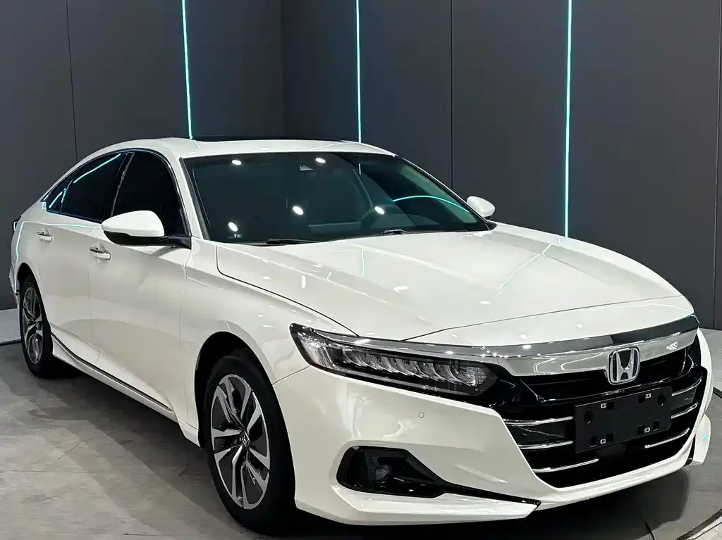 Honda Accord — фото 9