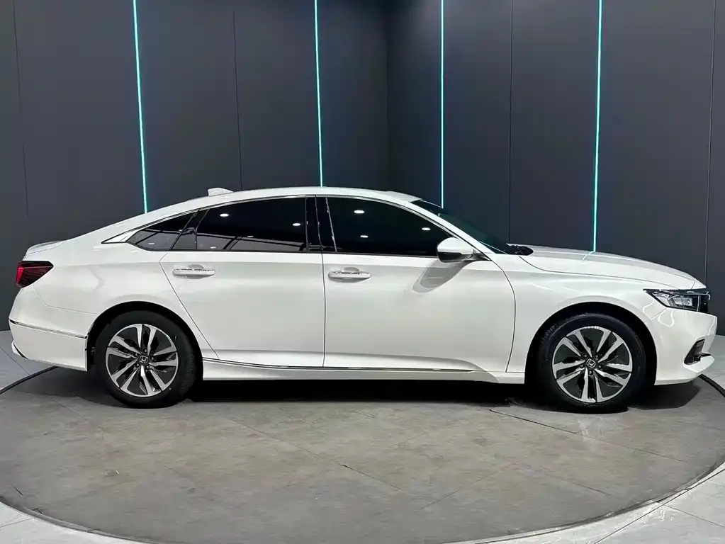 Honda Accord — фото 2