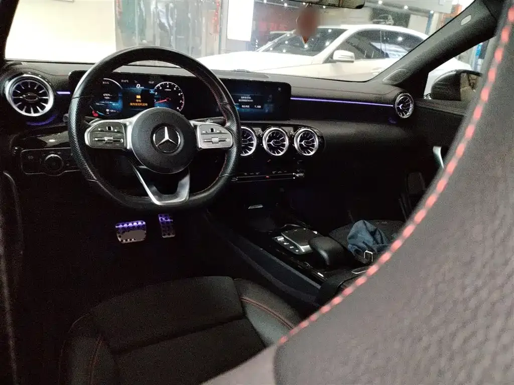 Mercedes-Benz CLA (Import) — фото 2