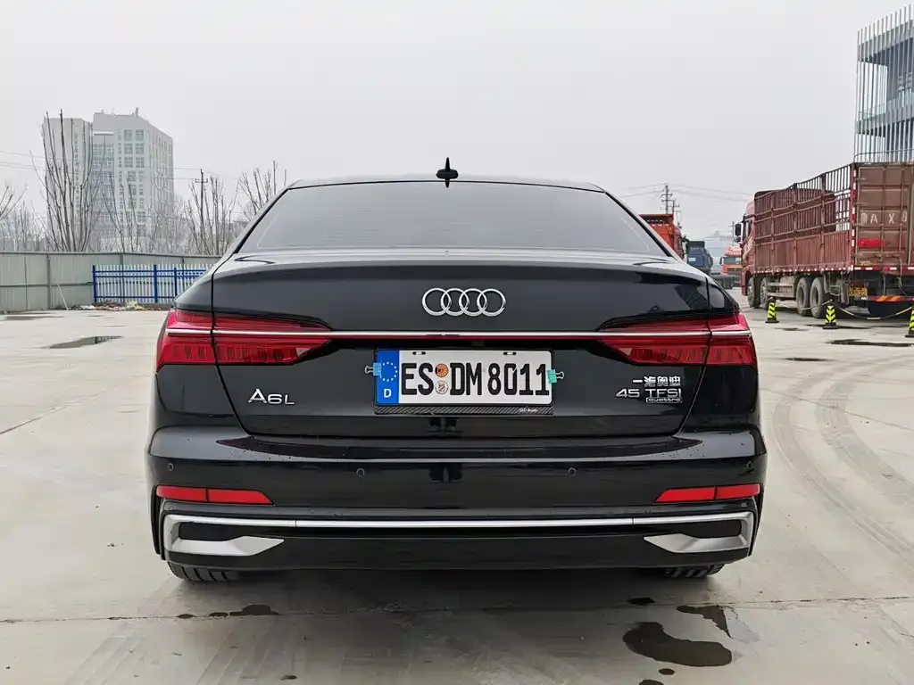 Audi A6L — фото 5