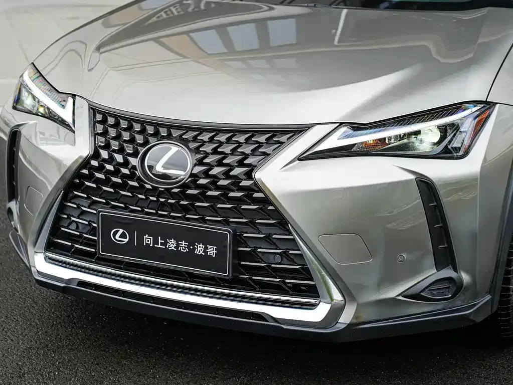 Lexus UX — фото 10
