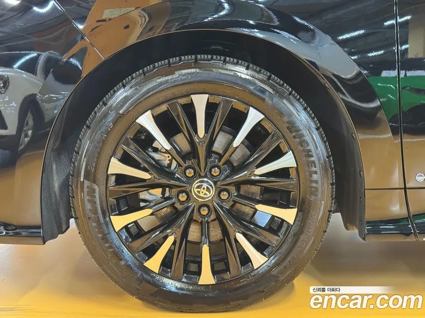 Toyota Alphard 2024 из KR, фото 2