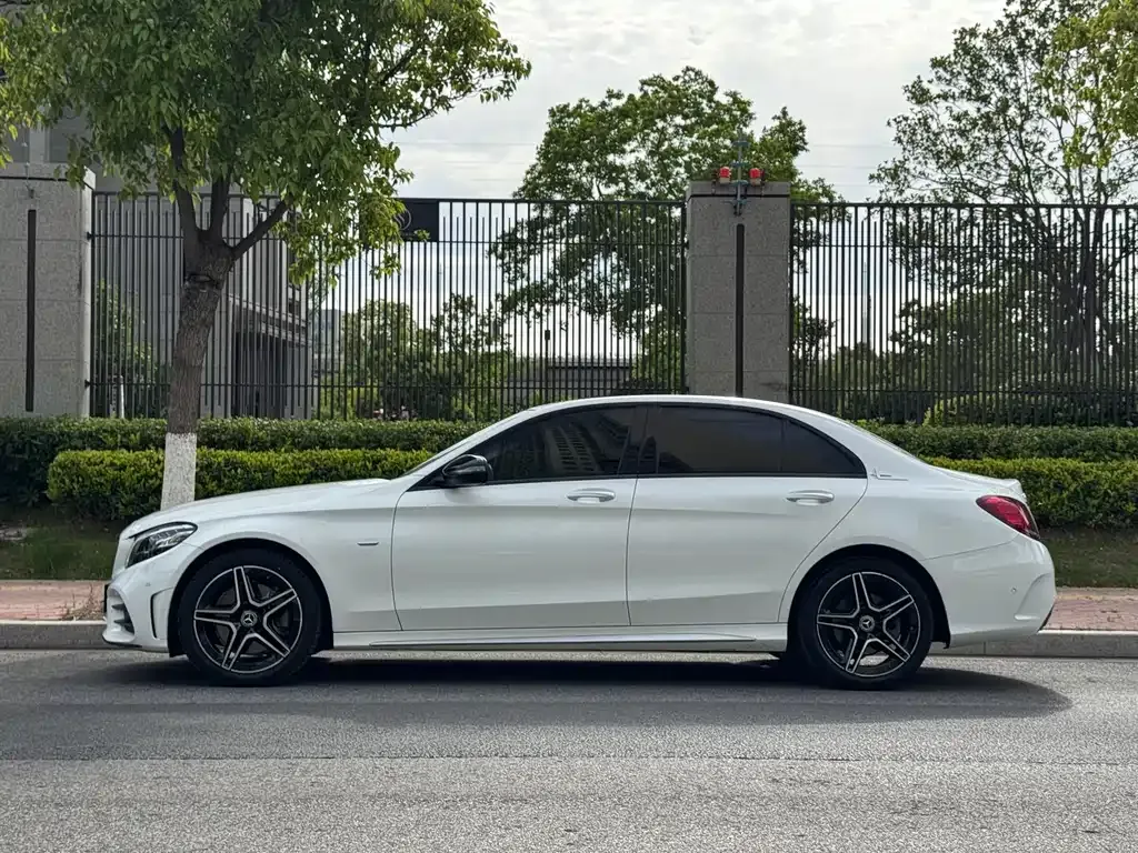 Mercedes-Benz C-Class — фото 9