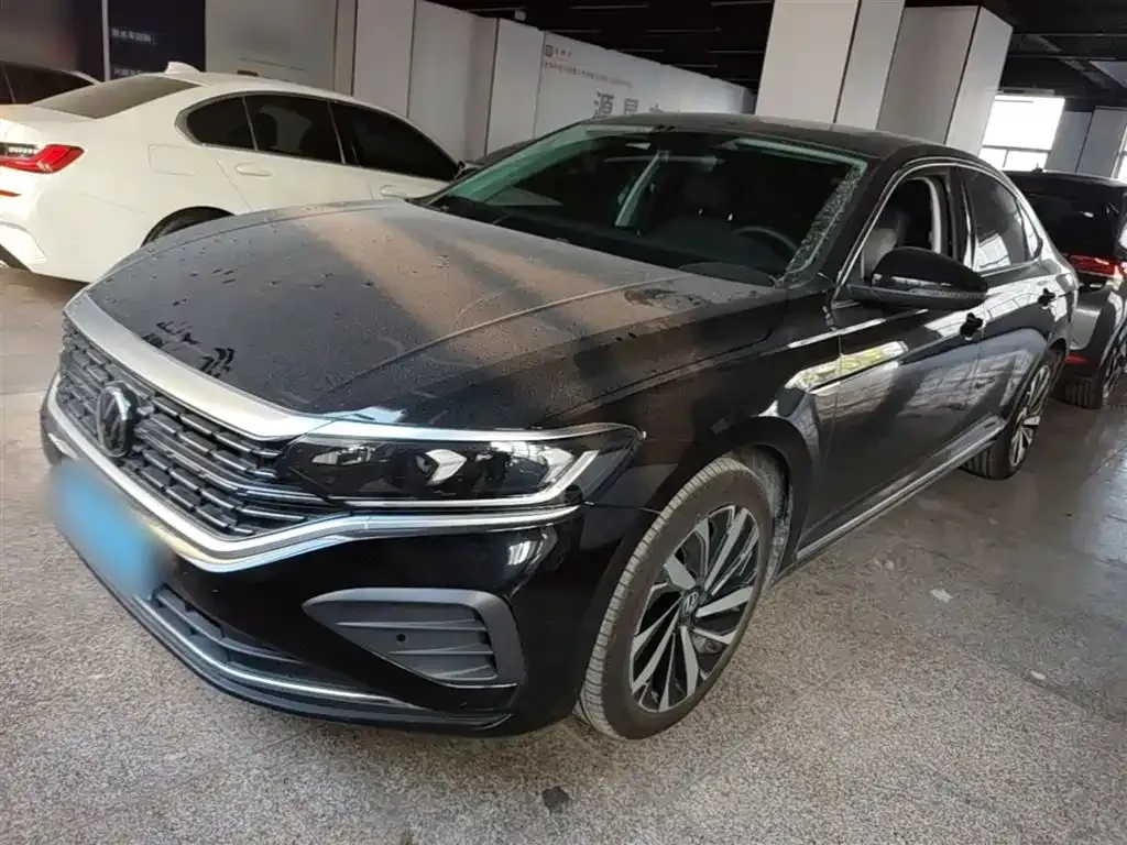 Volkswagen Passat — фото 10