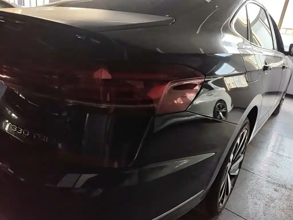 Volkswagen Passat — фото 4