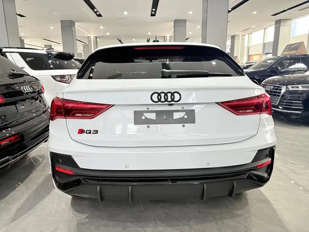Audi Q3 Sportback — фото 6