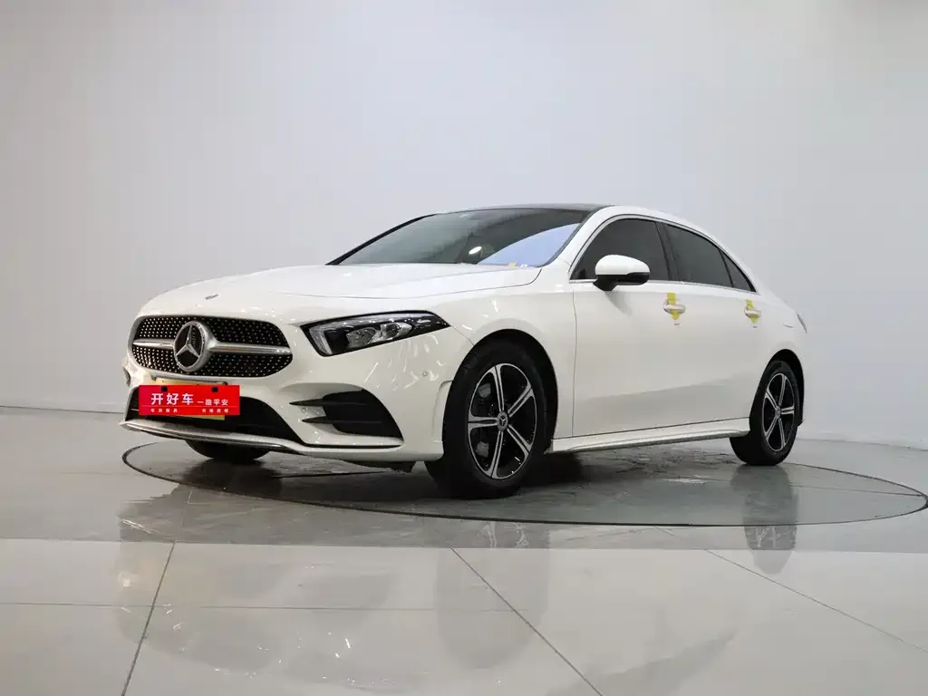 Mercedes-Benz A-Class — фото 1