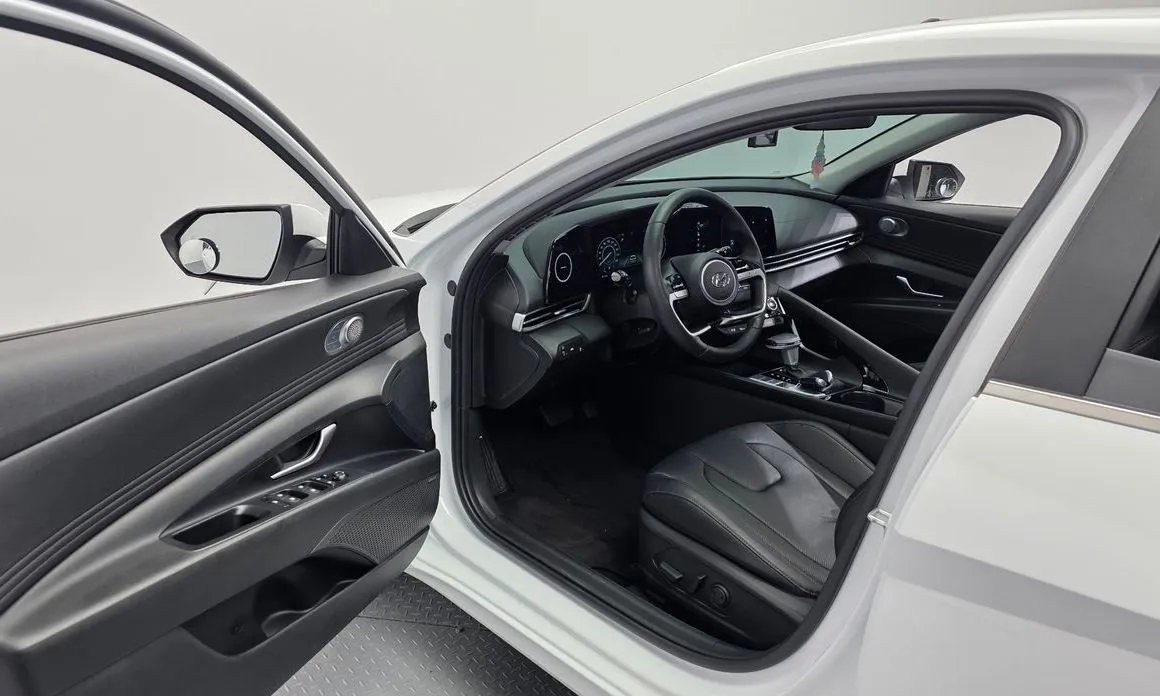 Hyundai AVANTE — фото 6