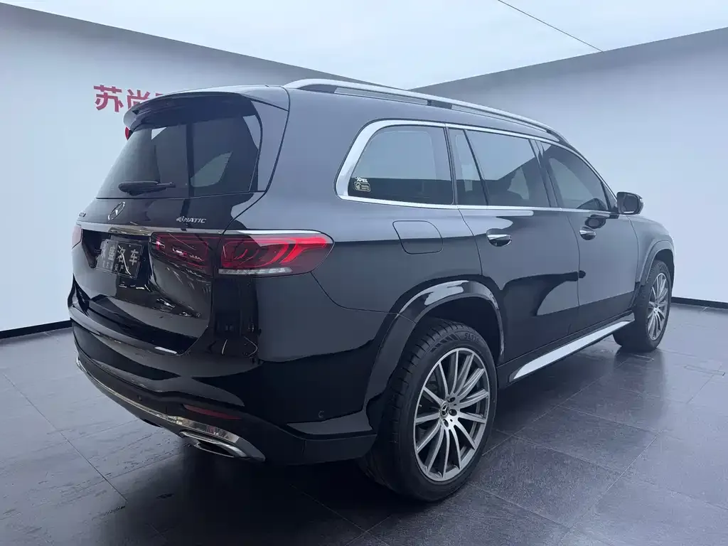 Mercedes-Benz GLS — фото 6