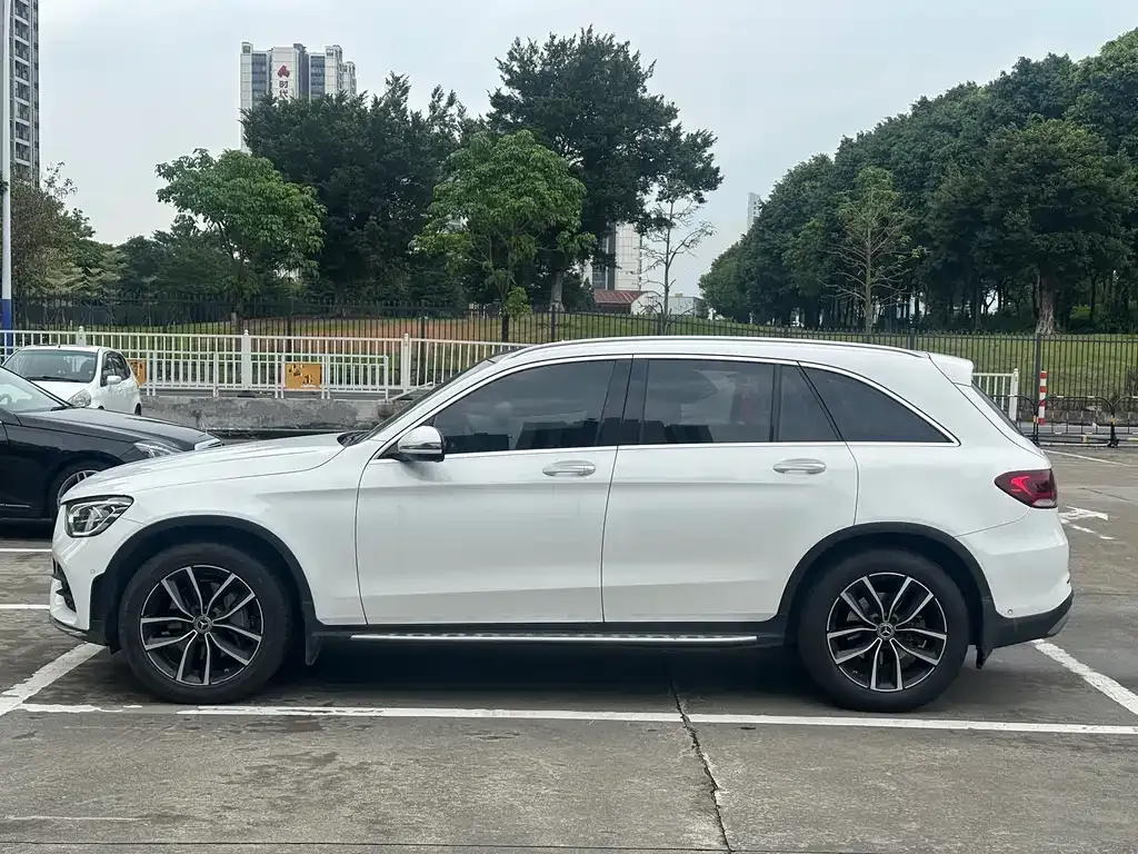Mercedes-Benz GLC — фото 9