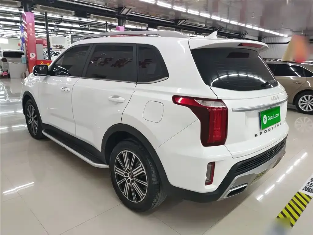 Kia Sportage 2023 из CN, фото 4