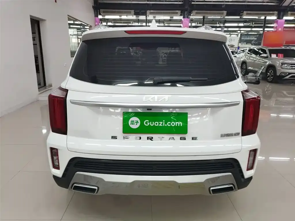 Kia Sportage 2023 из CN, фото 6