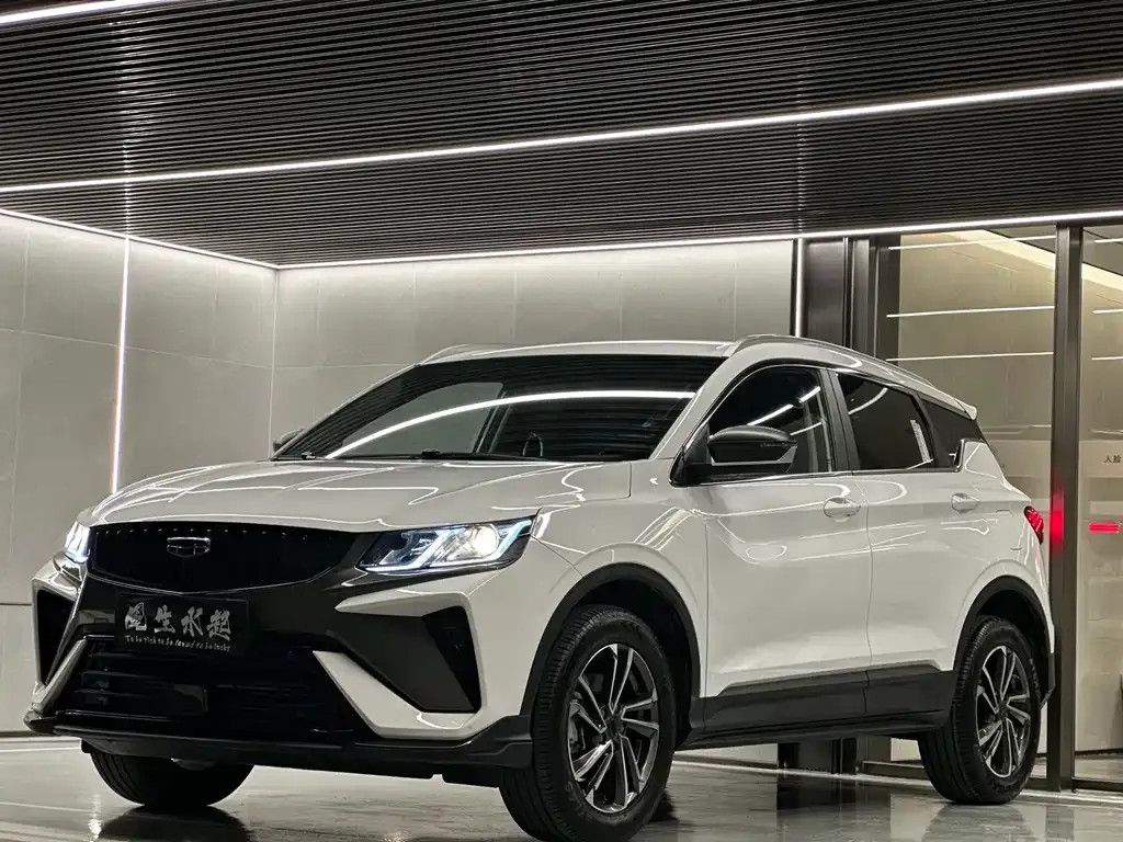 Geely Binyue — фото 1