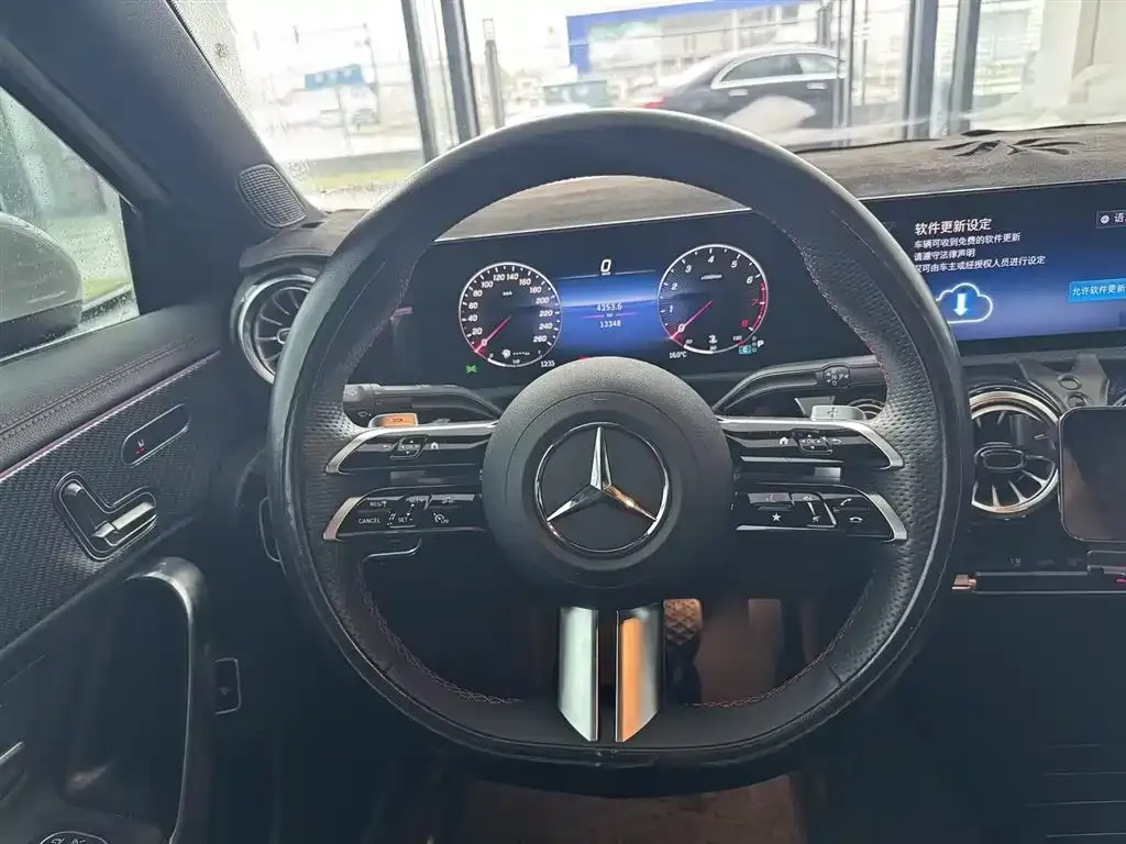 Mercedes-Benz A-Class — фото 10