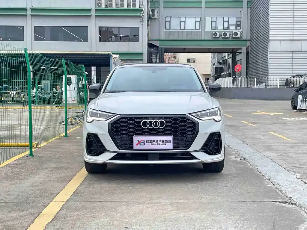 Audi Q3 Sportback — фото 9