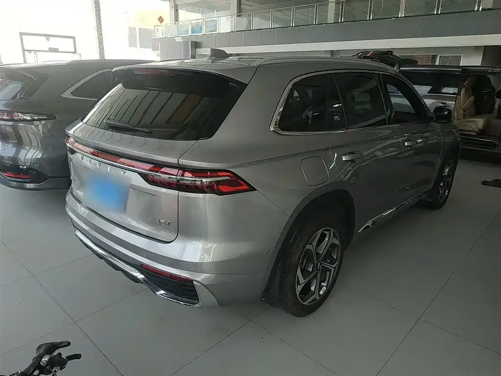 Geely Xingyue L — фото 8