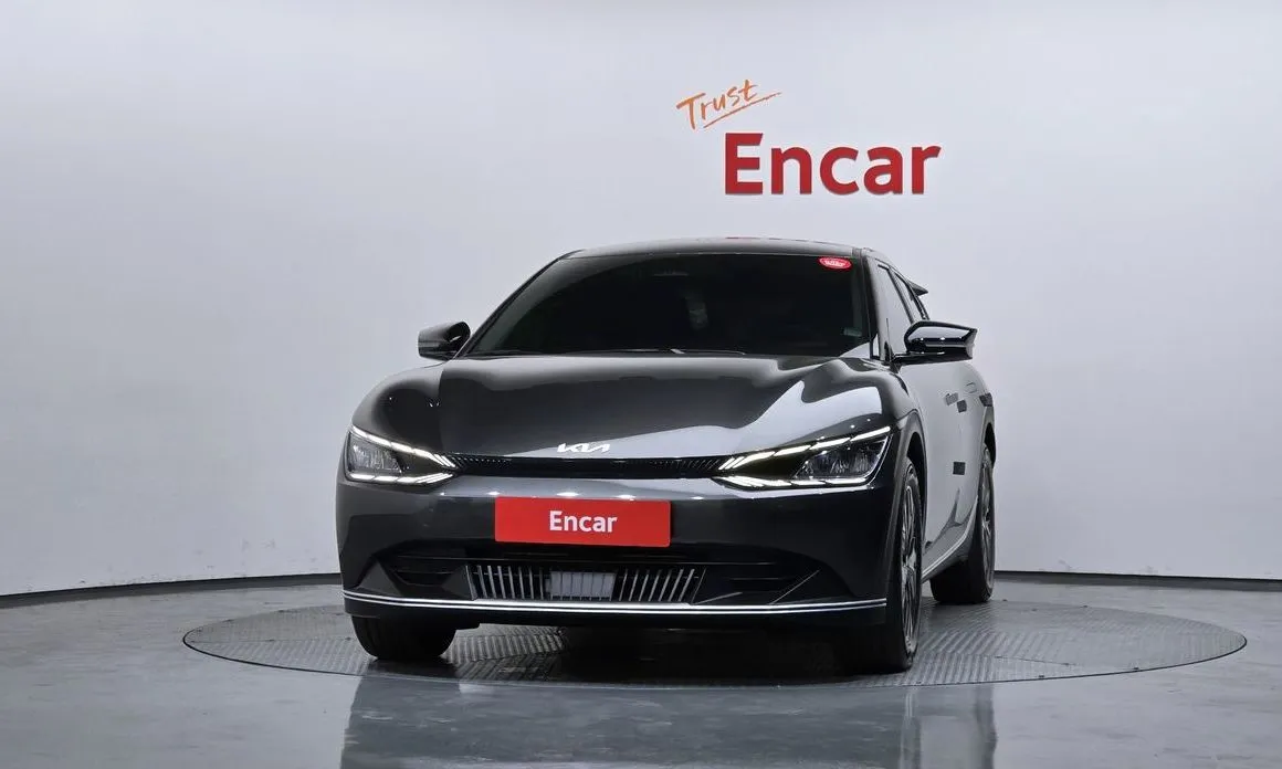 Kia EV6 2023 из KR, фото 2