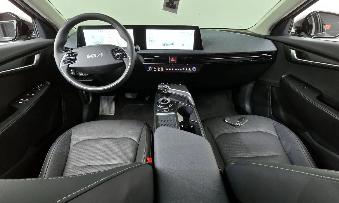 Kia EV6 2023 из KR, фото 7