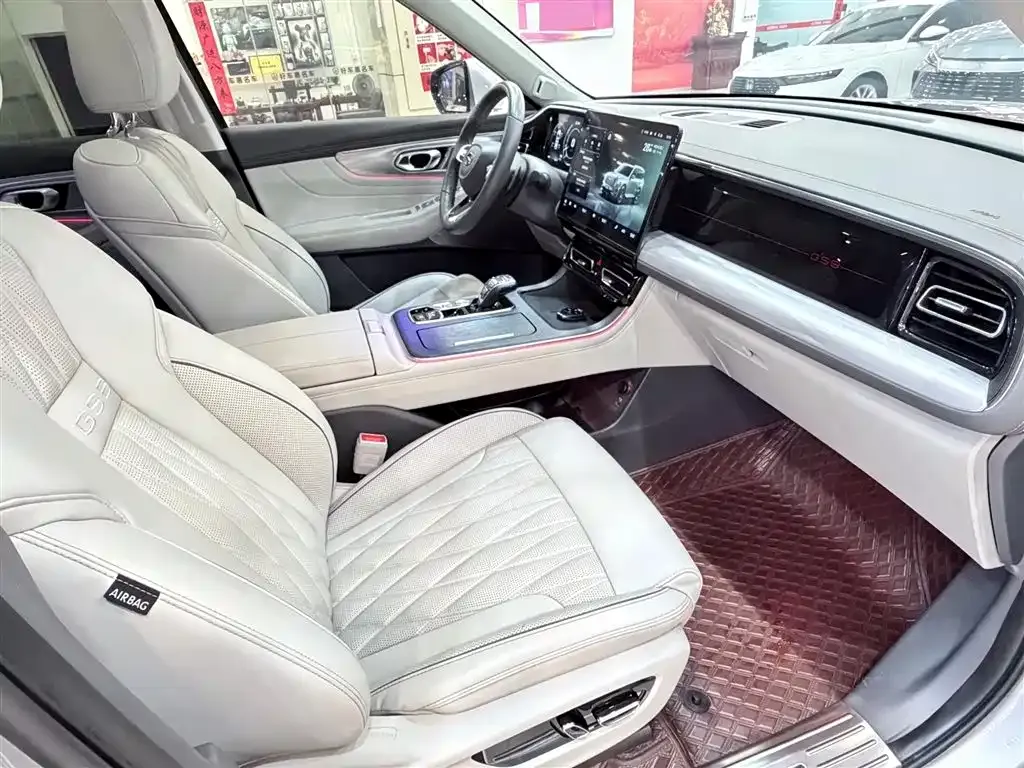 GAC Motor Trumpchi GS8 — фото 8