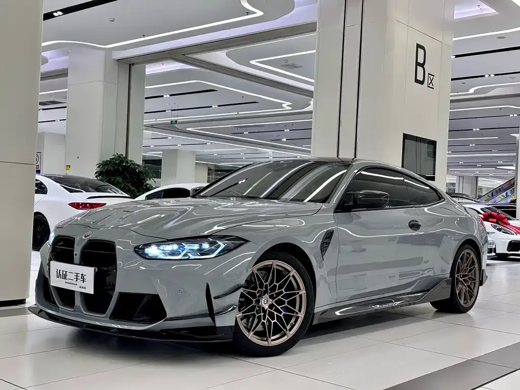 BMW M4 — фото 1