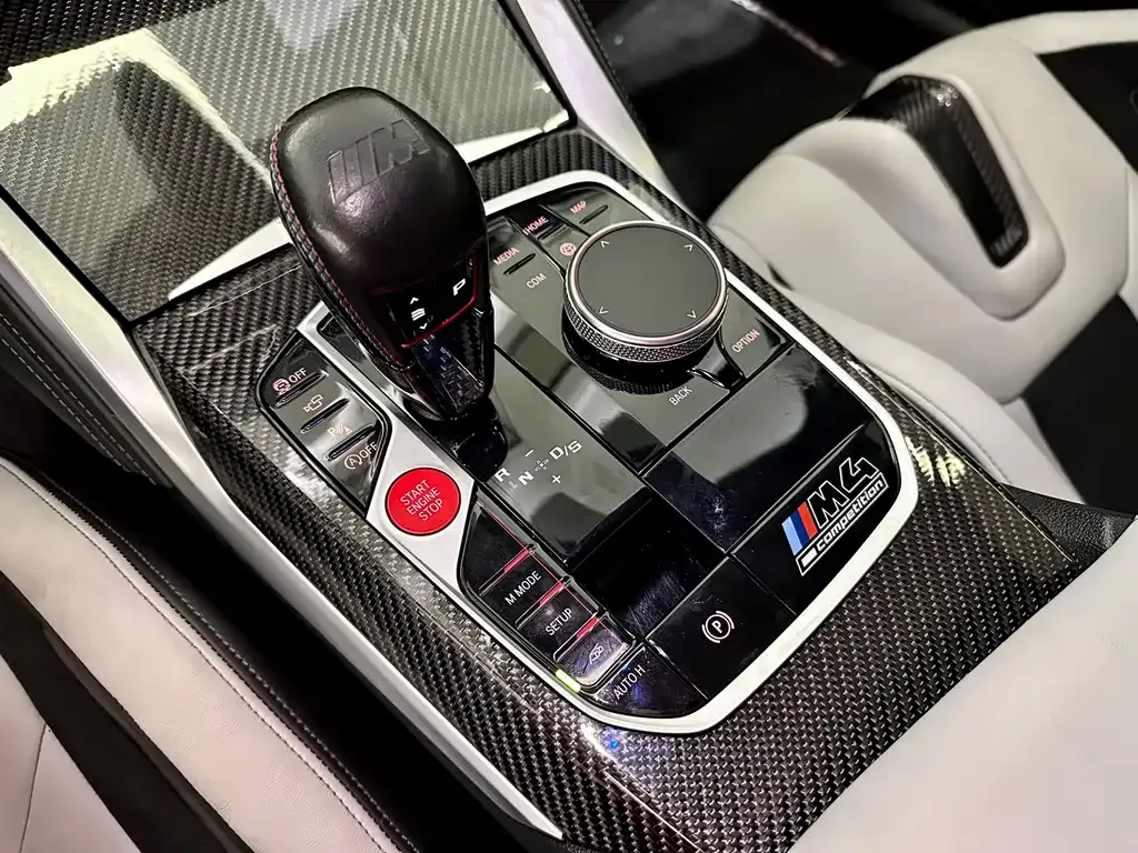 BMW M4 — фото 10