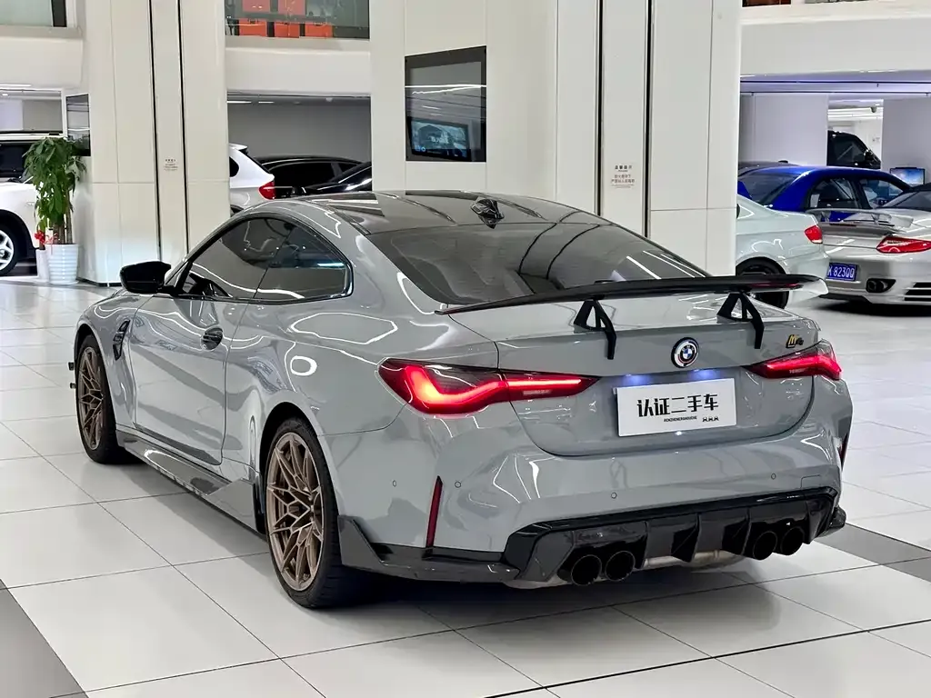 BMW M4 — фото 9