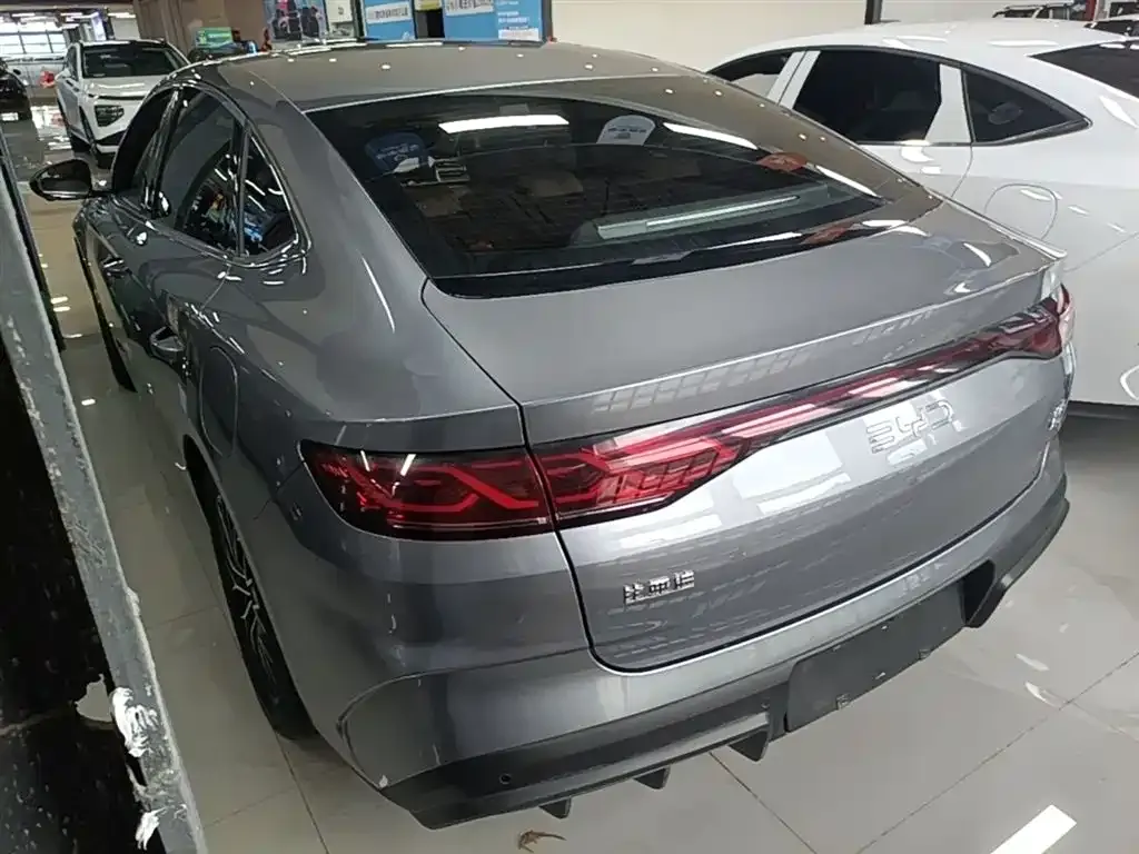 BYD Qin L — фото 10