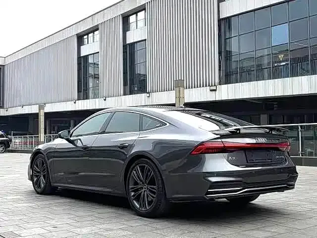 Audi A7 — фото 6