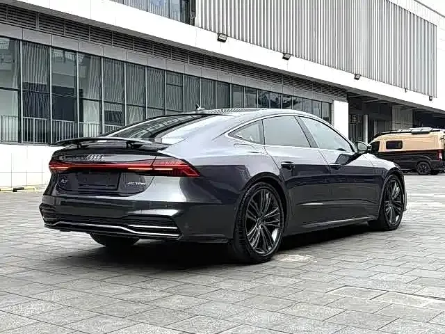 Audi A7 — фото 7
