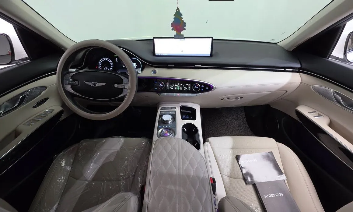Genesis GV70 — фото 9