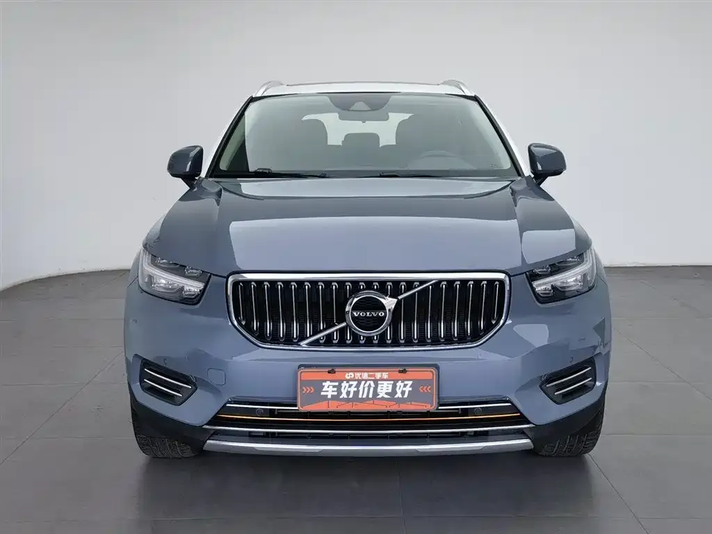 Volvo XC40 — фото 7