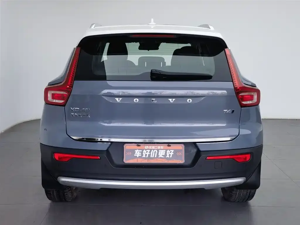 Volvo XC40 — фото 3
