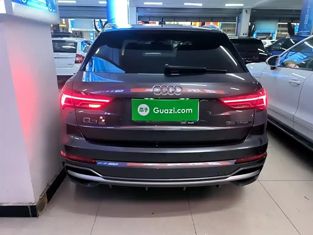 Audi Q3 — фото 7