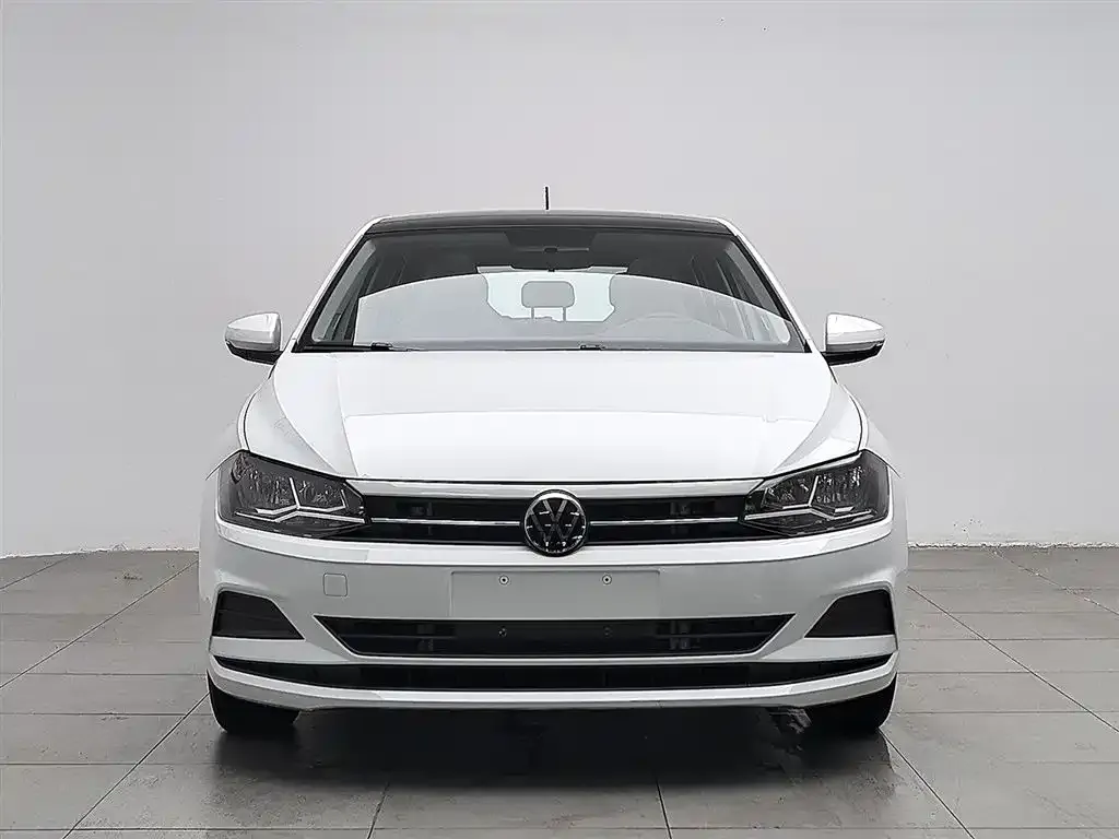 Volkswagen Polo — фото 9