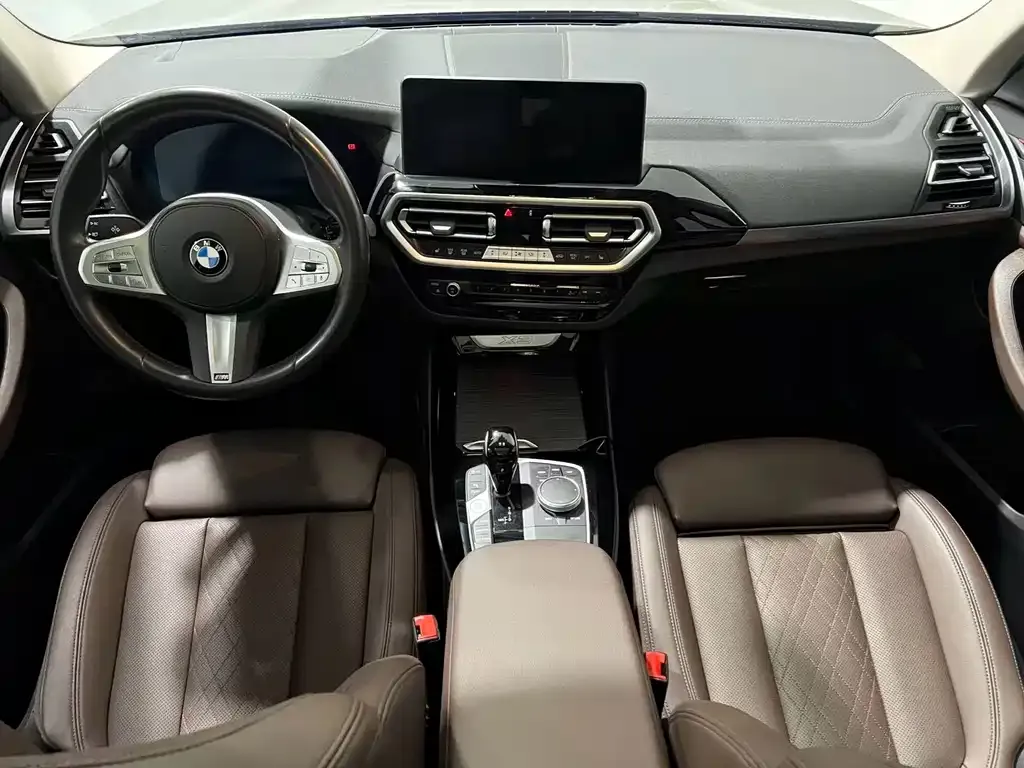 BMW X3 — фото 10