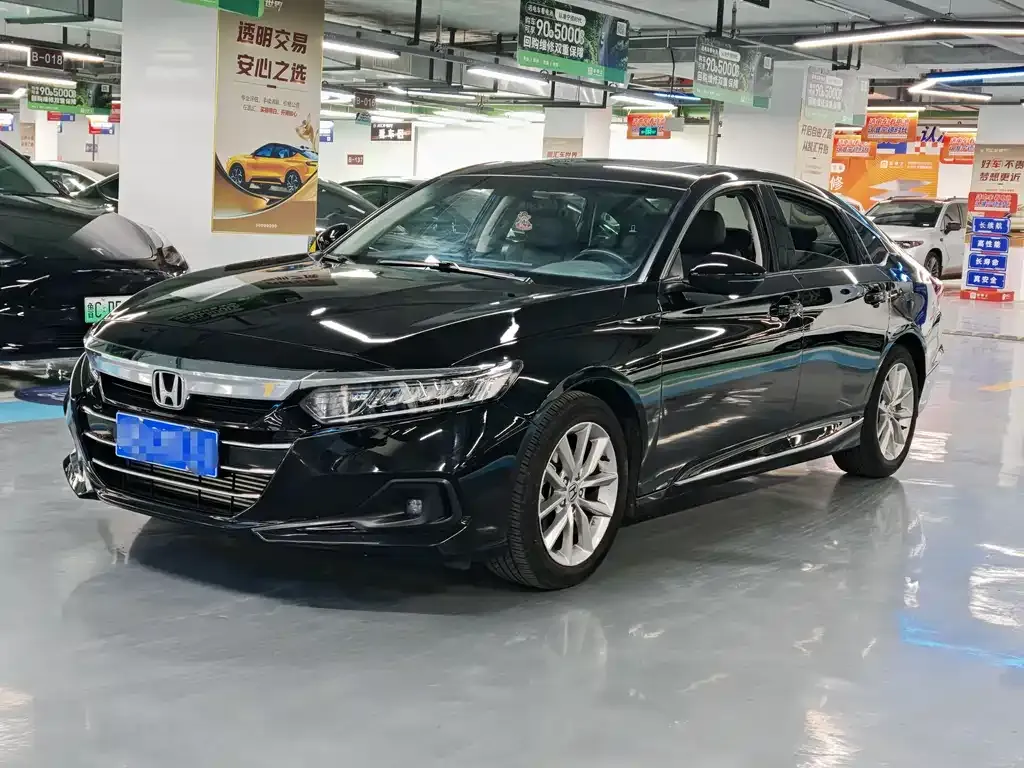 Honda Accord — фото 1