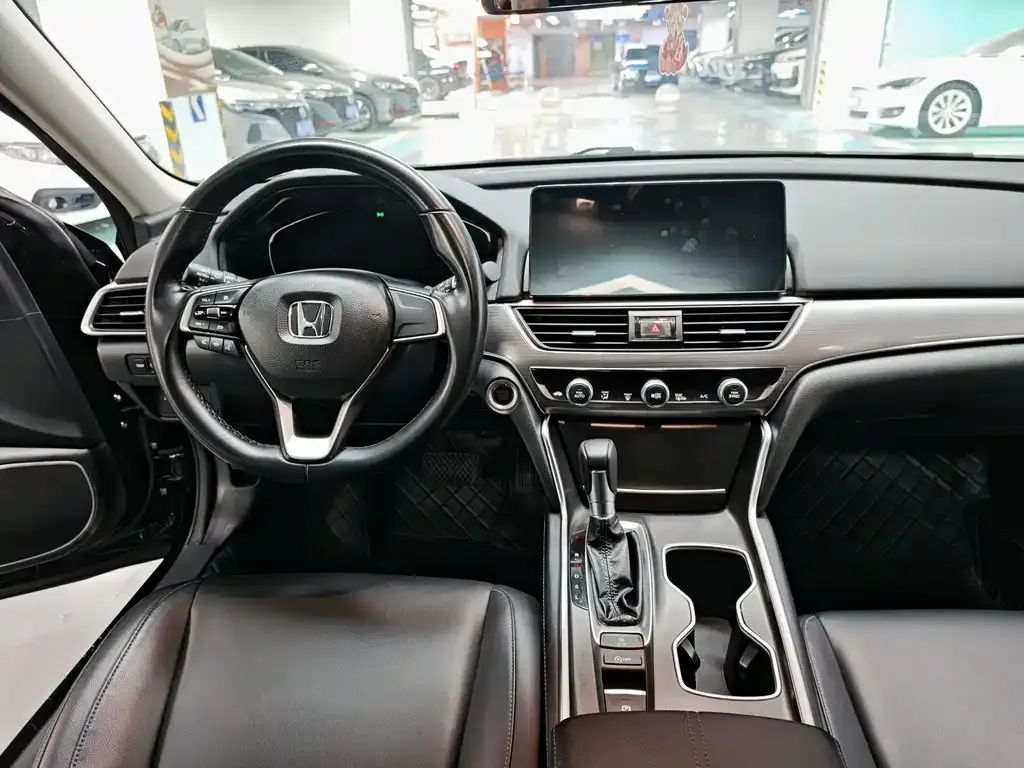 Honda Accord — фото 5