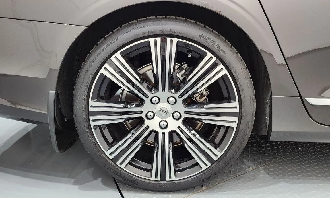 Volvo S90 2023 из KR, фото 8