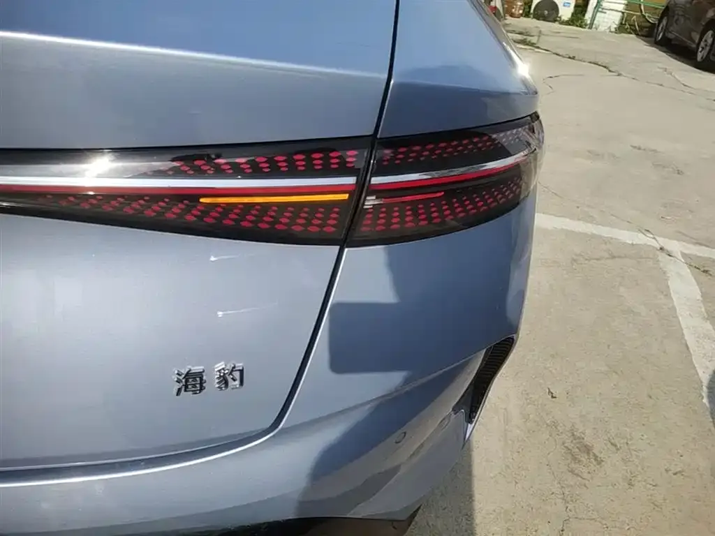 BYD Seal — фото 6